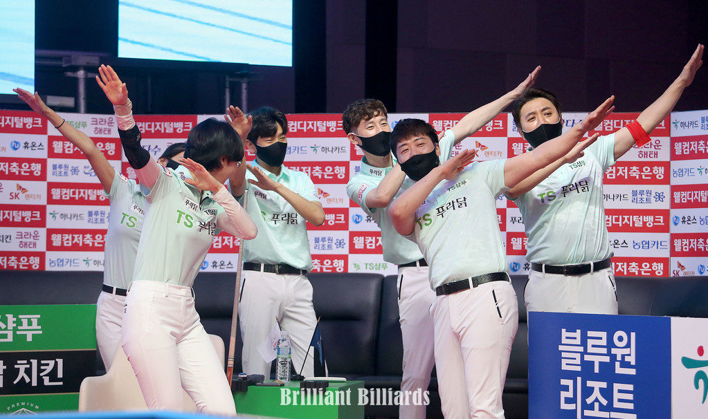 AC9J5685 TS환호 승리 세리머니.jpg