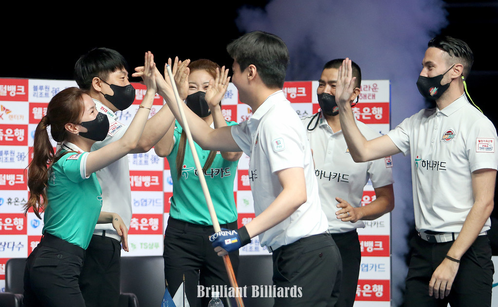 하나카드 환호.jpg