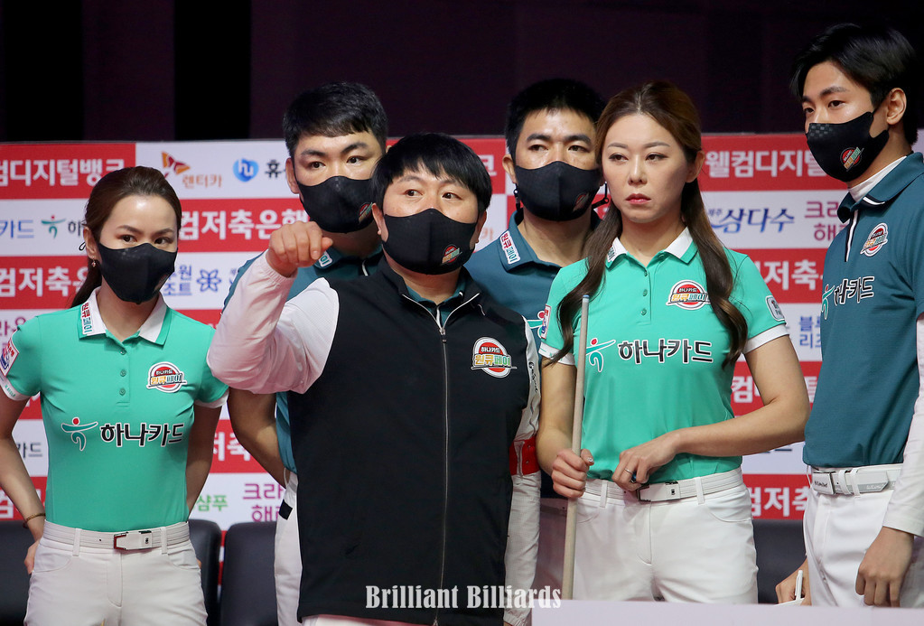 AC9J9689 하나 벤치타임 김가영.jpg